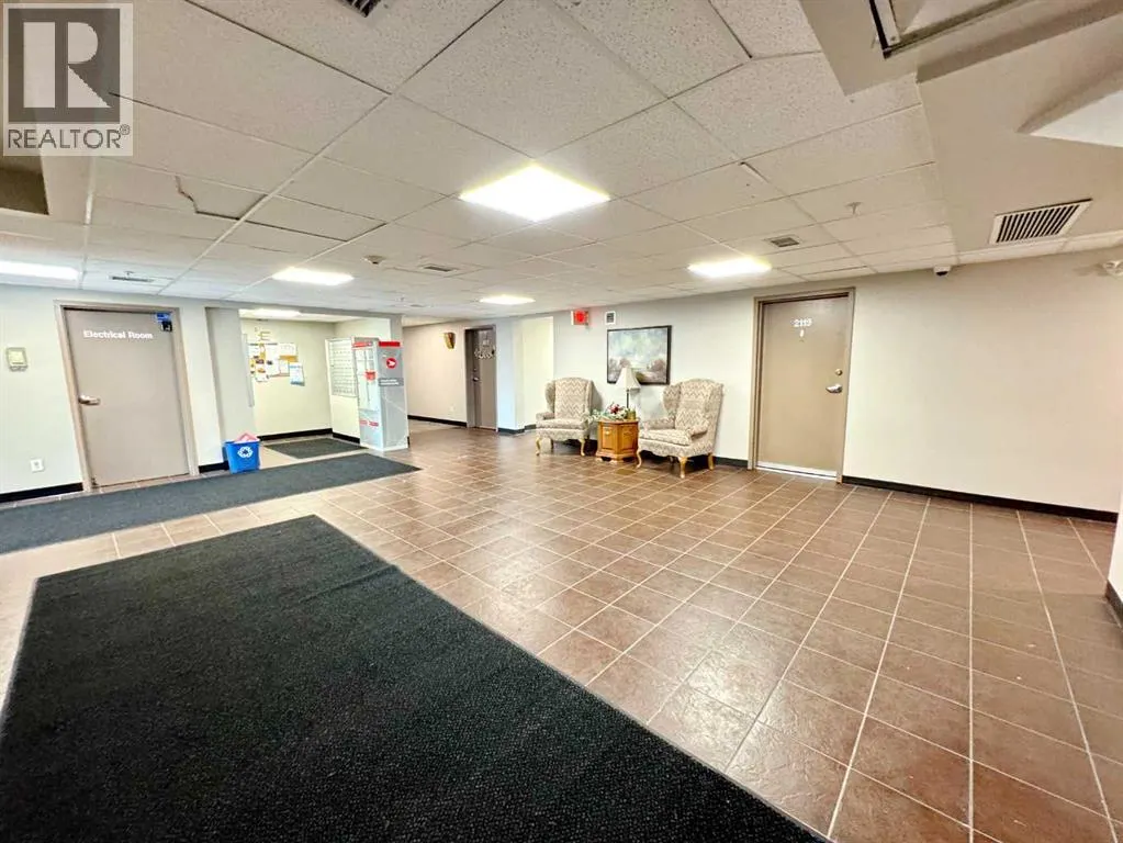 2126, 700 Willowbrook Road NW