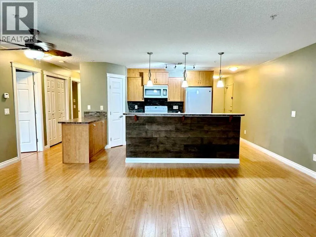 2126, 700 Willowbrook Road NW