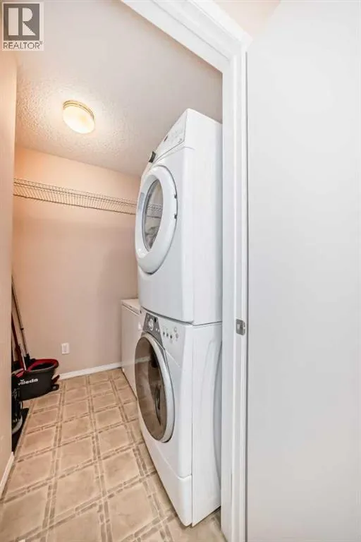 238 Bridleridge Way SW