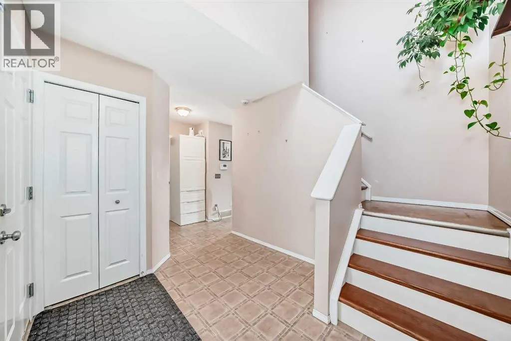 238 Bridleridge Way SW