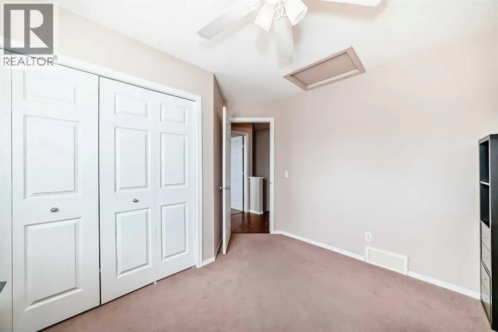 238 Bridleridge Way SW