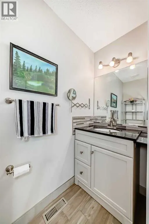 238 Bridleridge Way SW