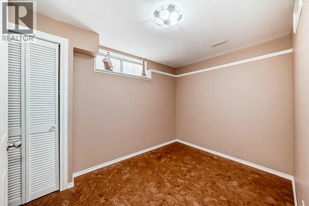 238 Bridleridge Way SW