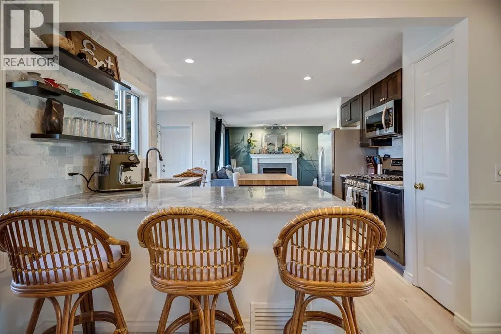 18 Westridge Crescent