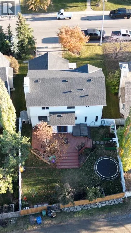 18 Westridge Crescent