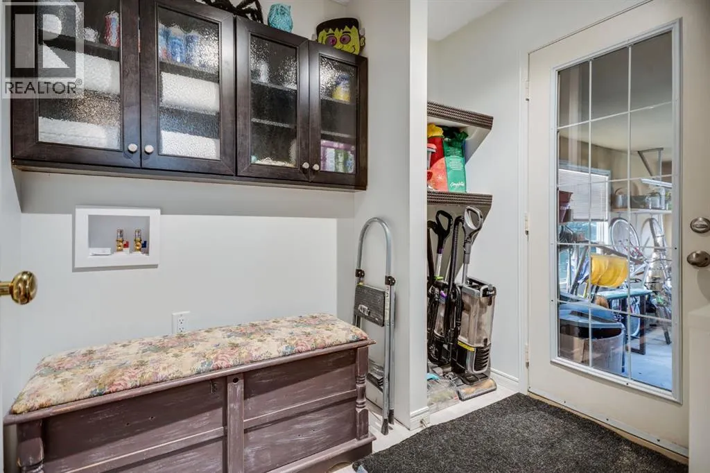 18 Westridge Crescent