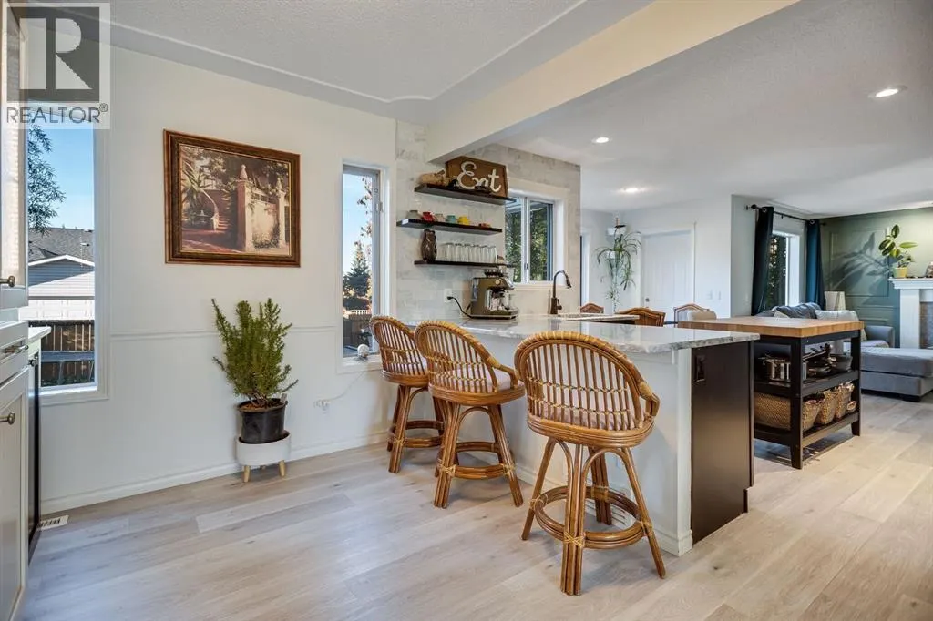 18 Westridge Crescent