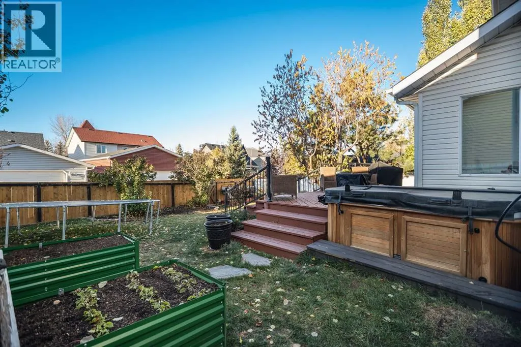 18 Westridge Crescent