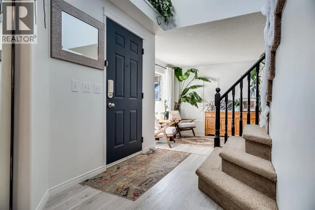 18 Westridge Crescent