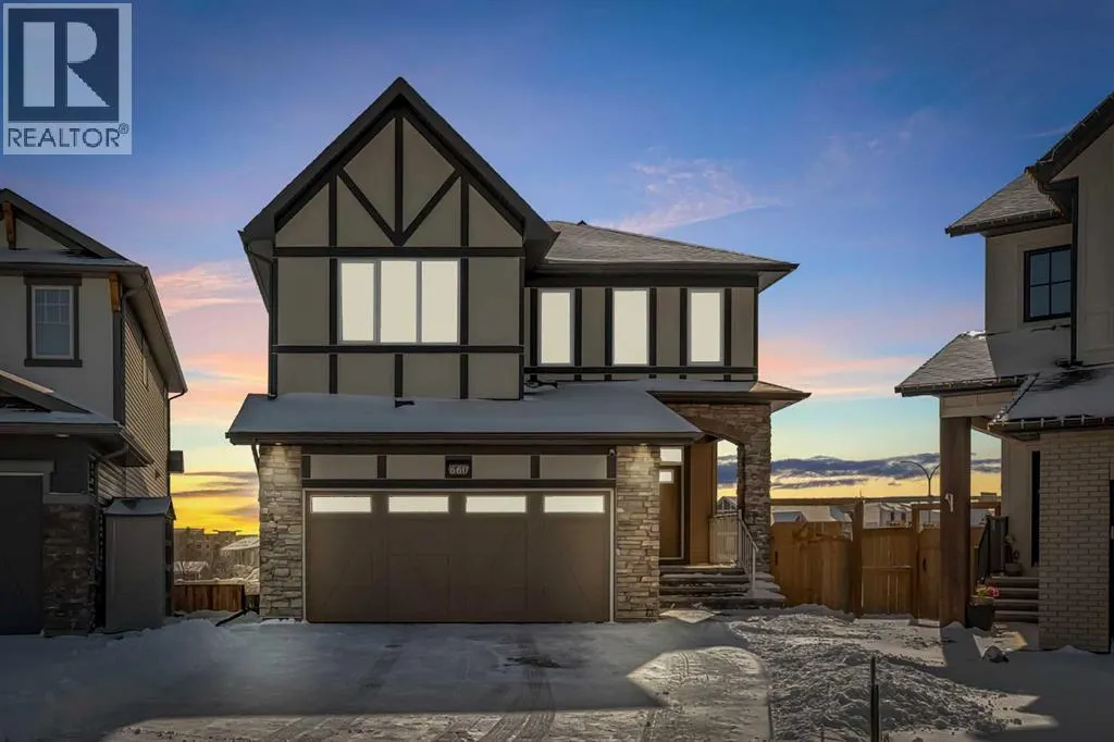 660 Reynolds Crescent SW