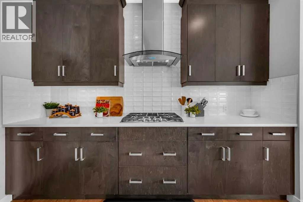 660 Reynolds Crescent SW