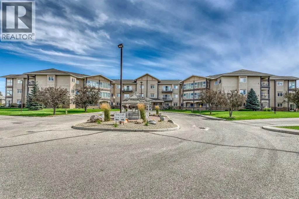 112, 43 Westlake Circle