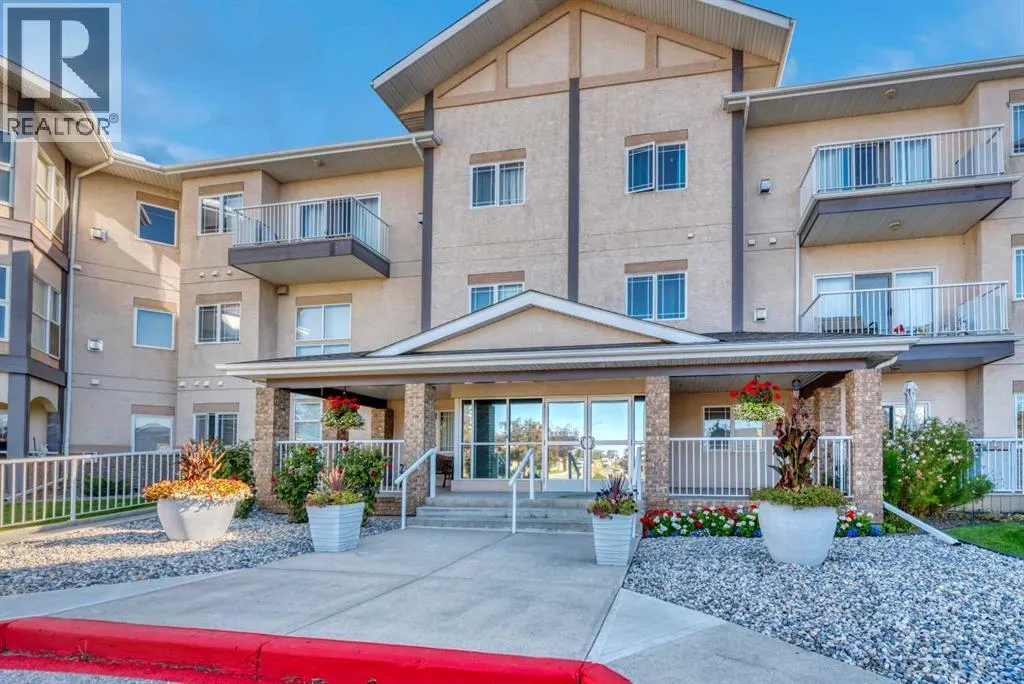 112, 43 Westlake Circle