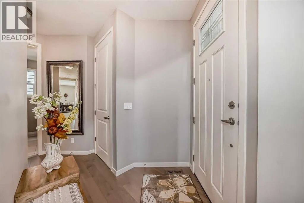 226 West Grove Point SW
