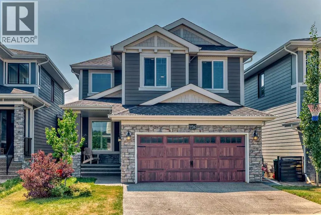 226 West Grove Point SW
