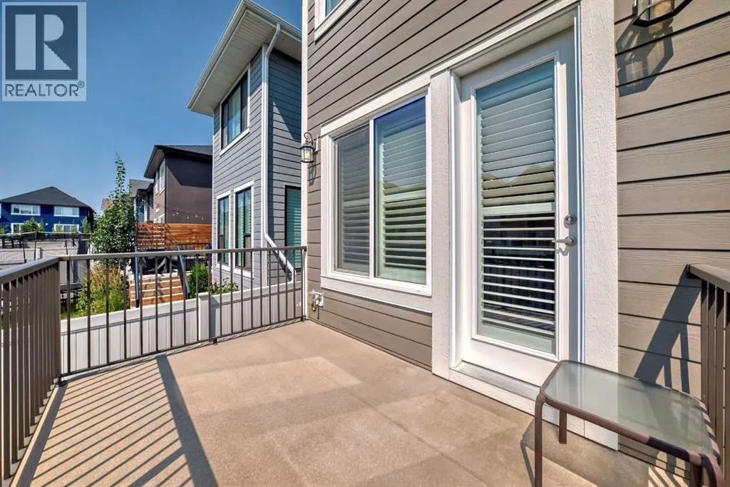 226 West Grove Point SW