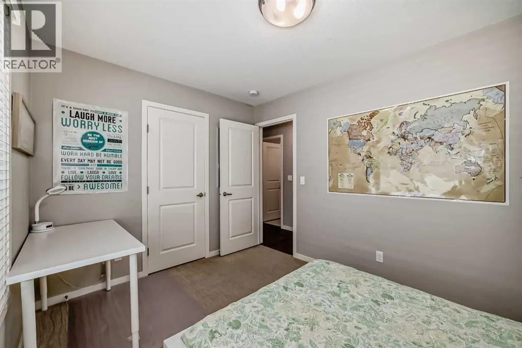 226 West Grove Point SW
