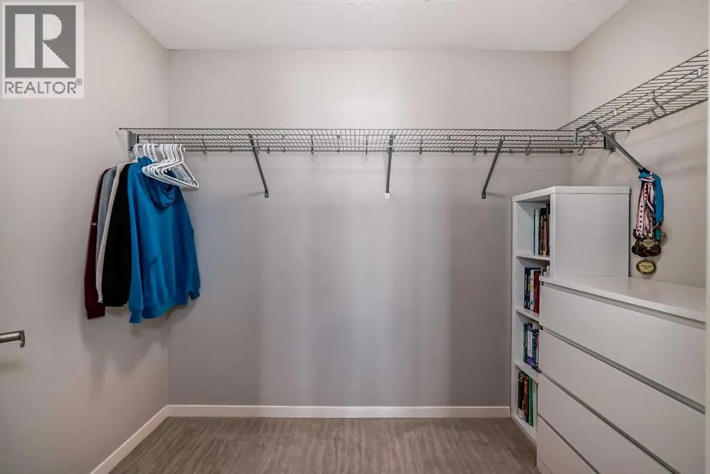 226 West Grove Point SW