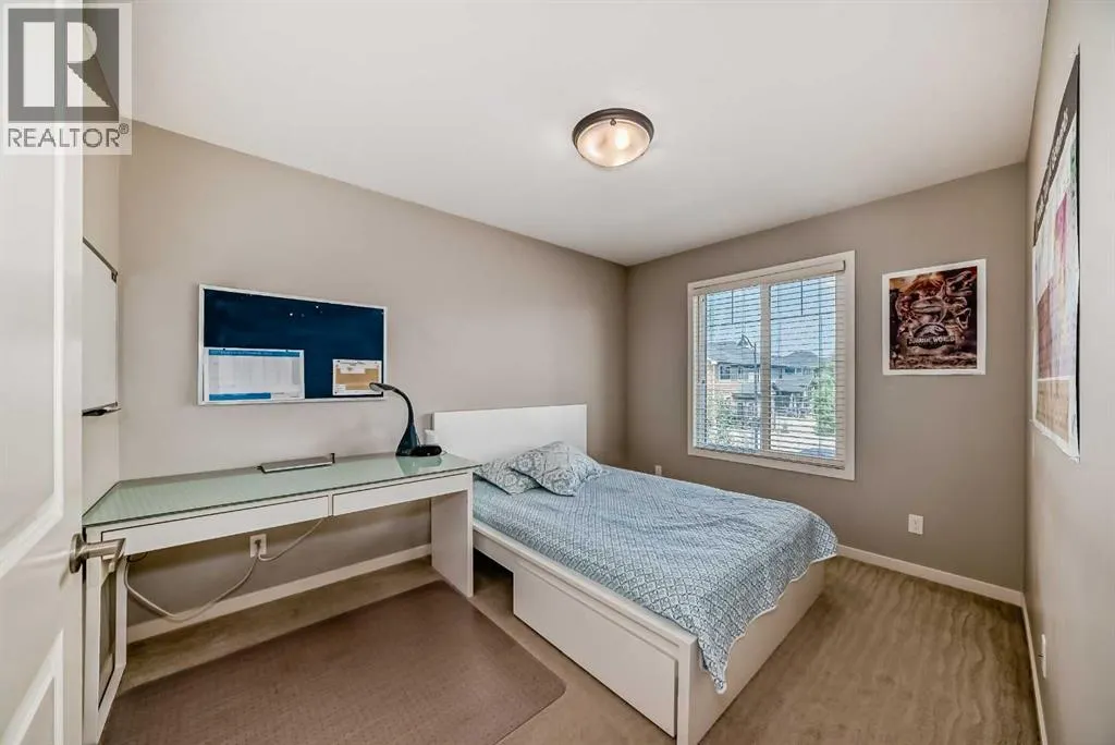 226 West Grove Point SW