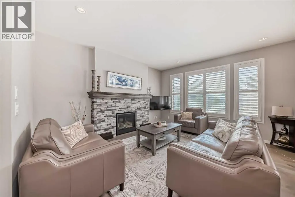 226 West Grove Point SW