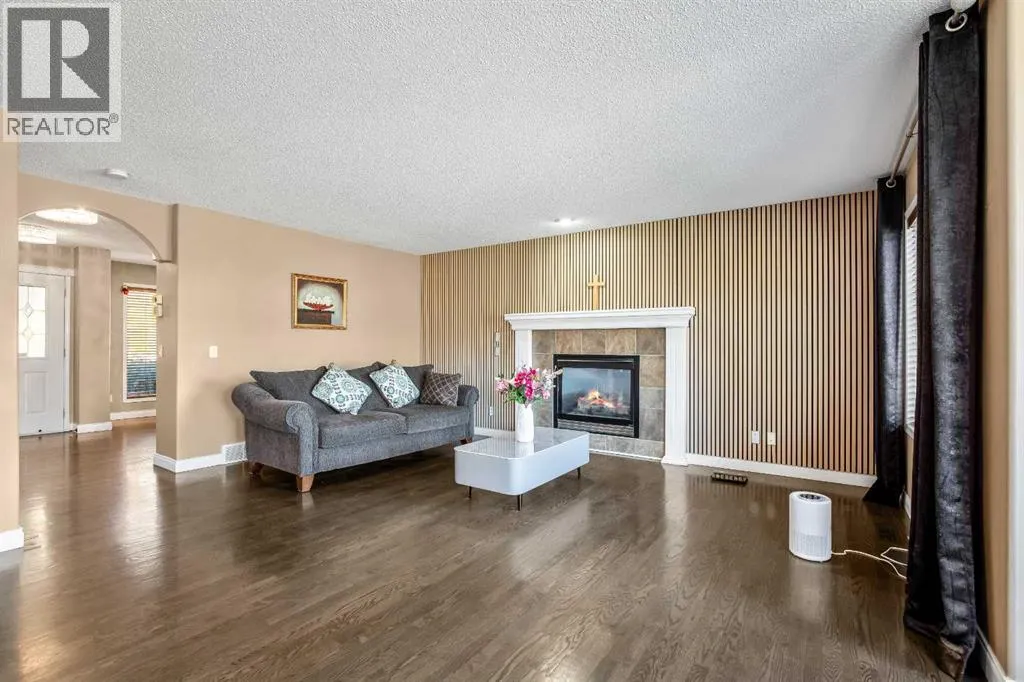 123 Cranwell Close SE