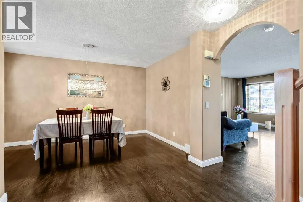 123 Cranwell Close SE