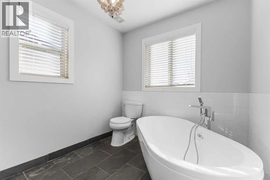 187 Baywater Rise SW