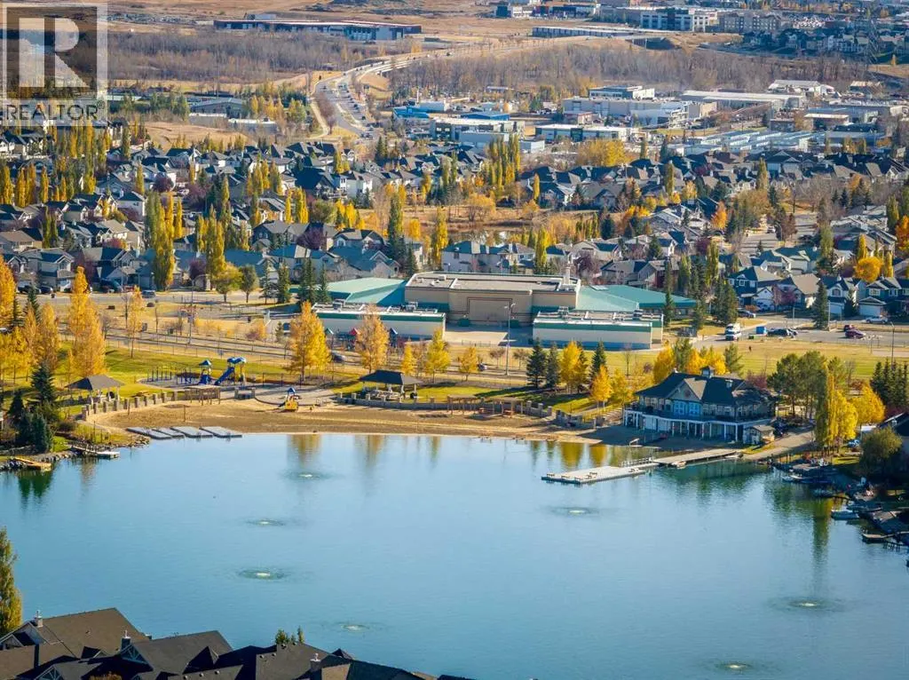 85 Crystal Shores Crescent