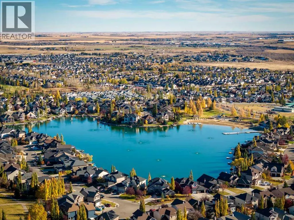 85 Crystal Shores Crescent