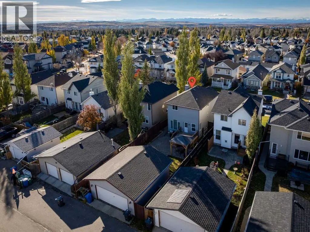 85 Crystal Shores Crescent