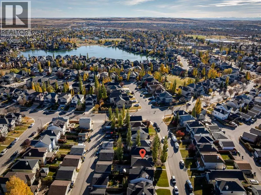 85 Crystal Shores Crescent