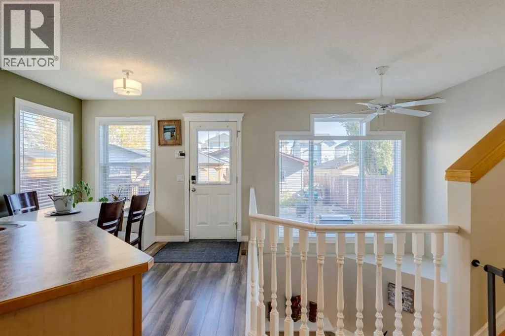 85 Crystal Shores Crescent