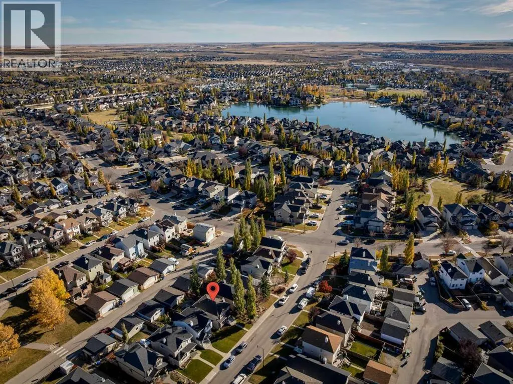 85 Crystal Shores Crescent