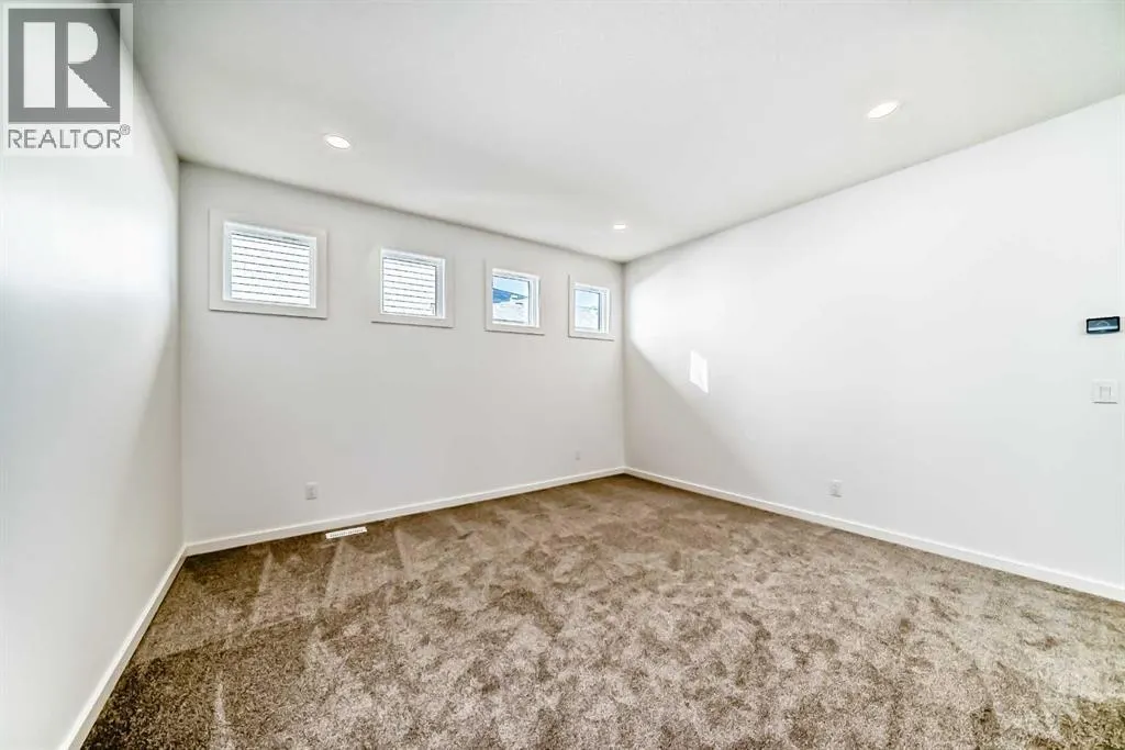 52 Creekside Path SW