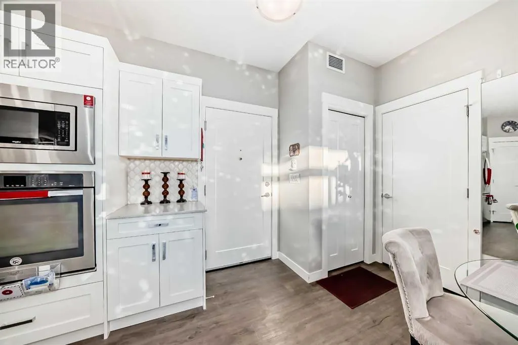 405, 10 Walgrove Walk SE