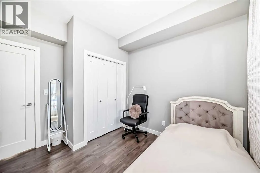 405, 10 Walgrove Walk SE