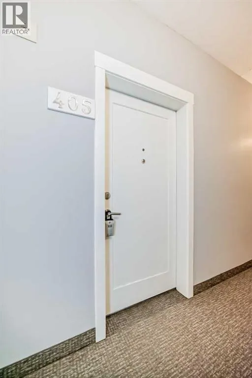 405, 10 Walgrove Walk SE