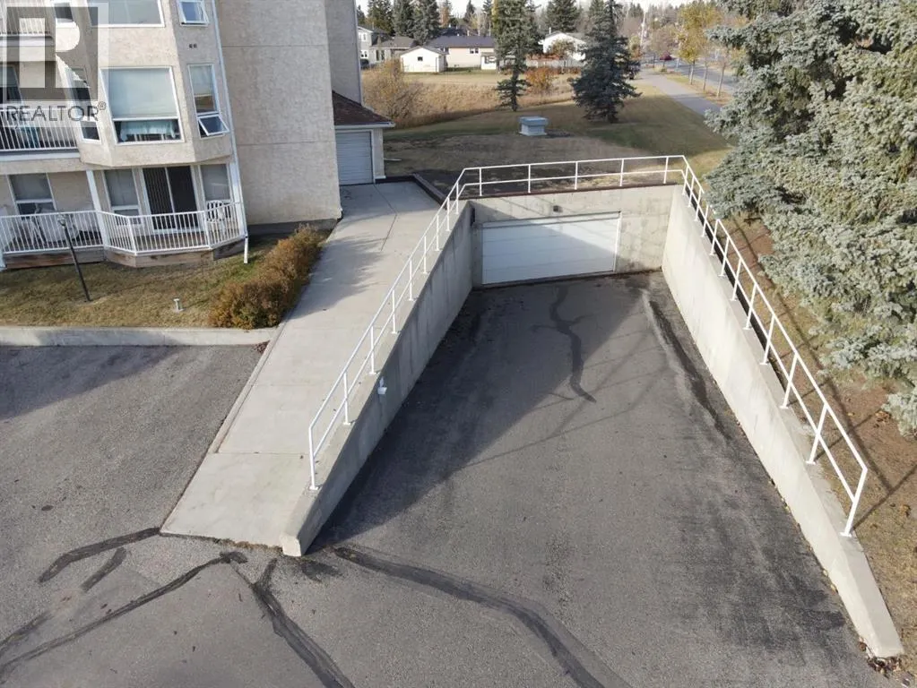 309, 102 Centre Court