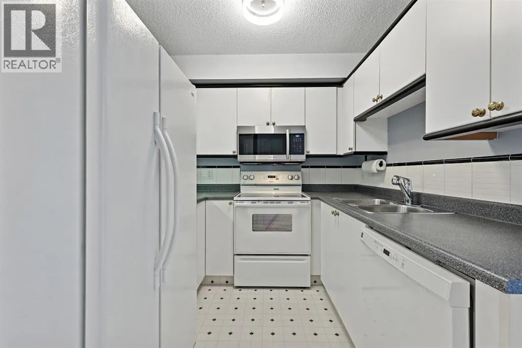 309, 102 Centre Court