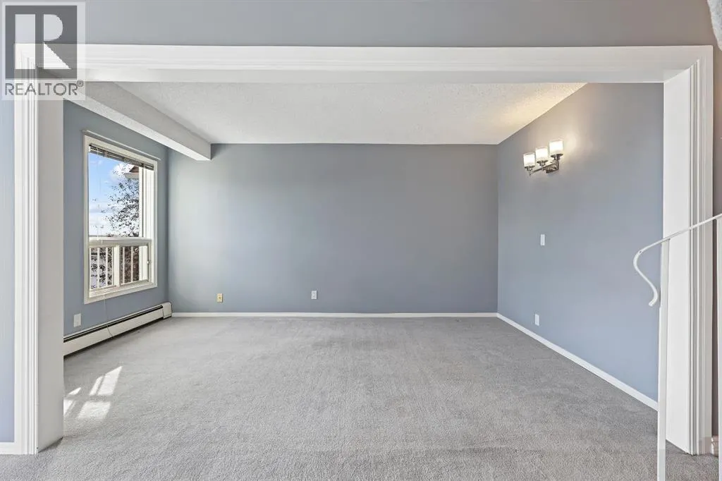 309, 102 Centre Court