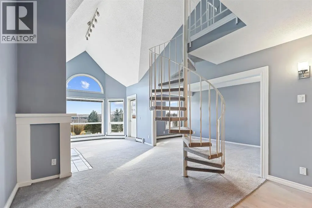 309, 102 Centre Court