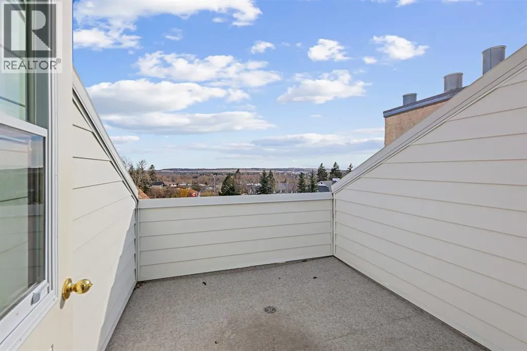 309, 102 Centre Court