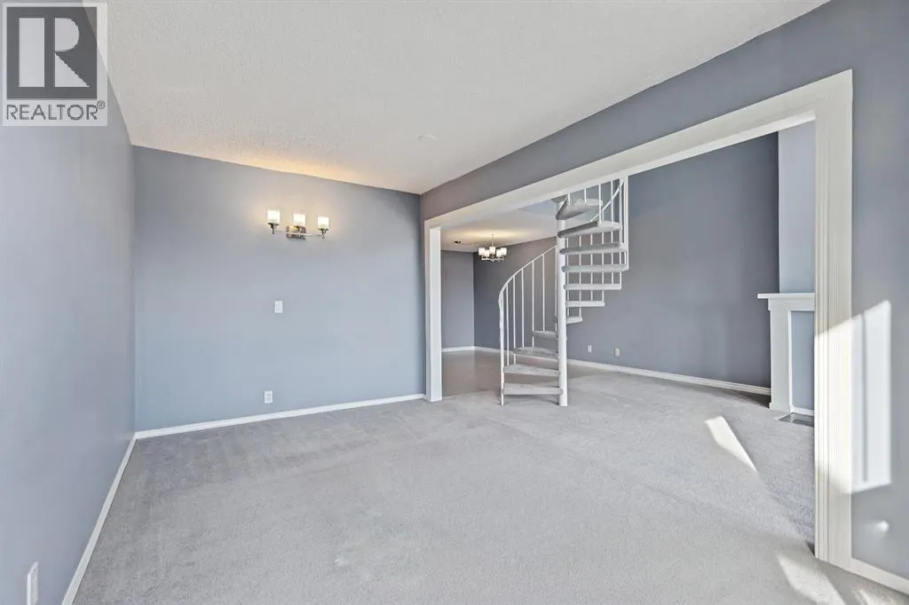 309, 102 Centre Court