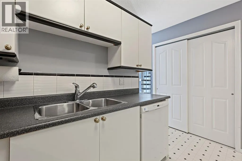 309, 102 Centre Court