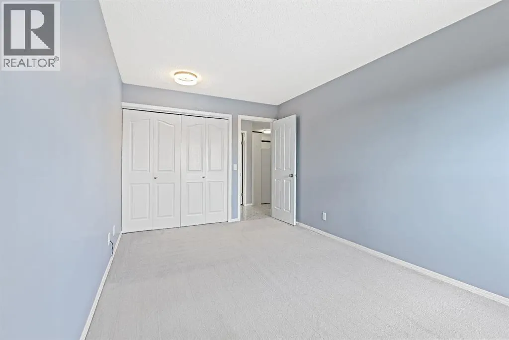 309, 102 Centre Court