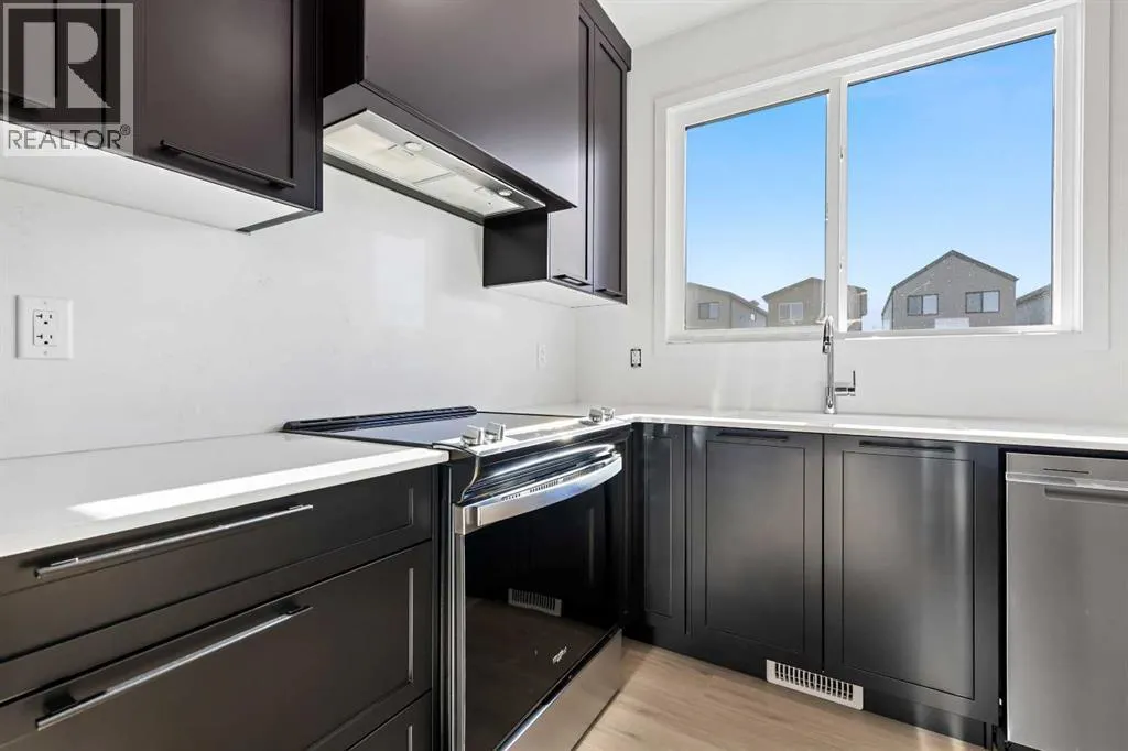 7039 Rangeview Avenue SE