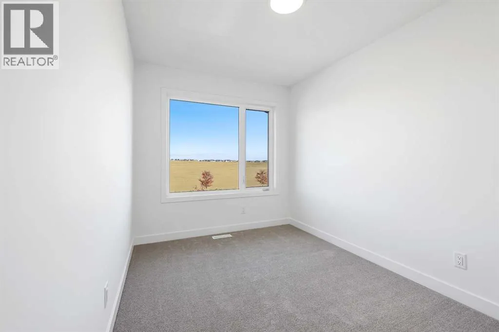 7039 Rangeview Avenue SE