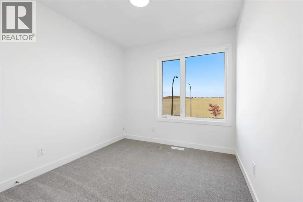 7039 Rangeview Avenue SE