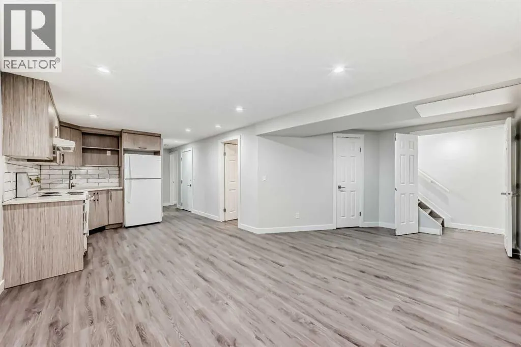 207 Pinecliff Way NE