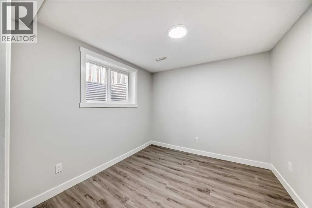 207 Pinecliff Way NE